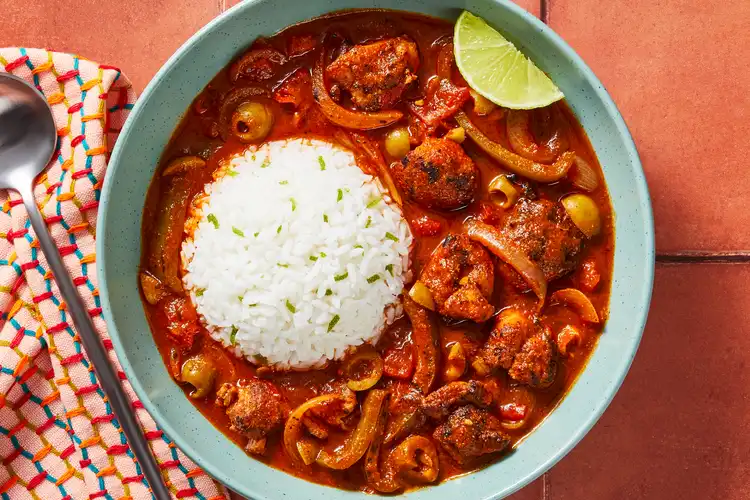 Dominican-Style Pollo Guisado